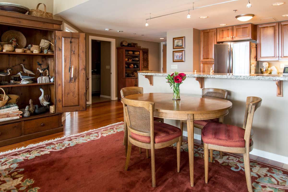 Seattle apartment with views of downtown